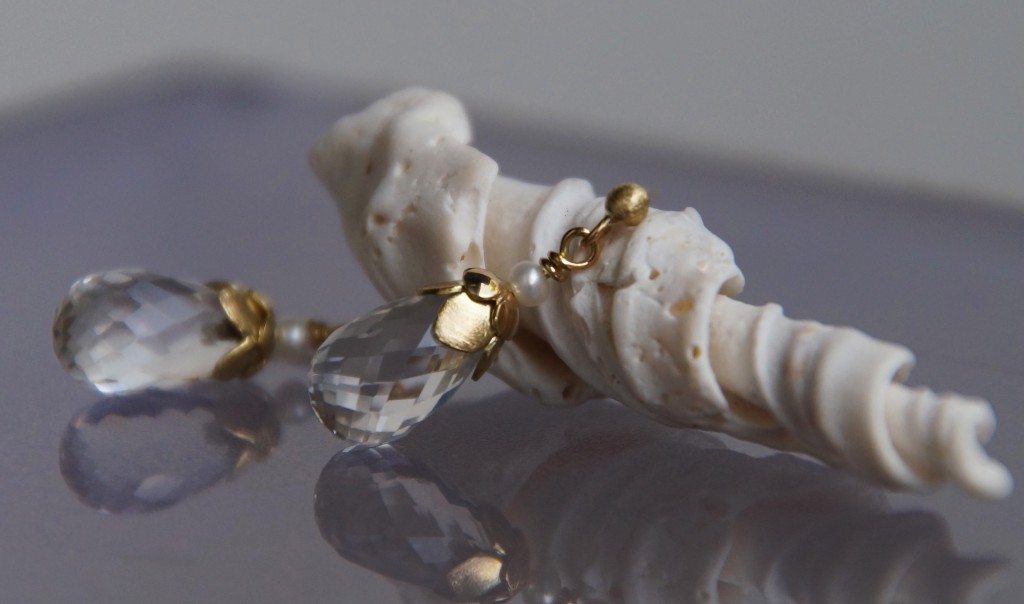 golden quarz crystal earrings with pearls