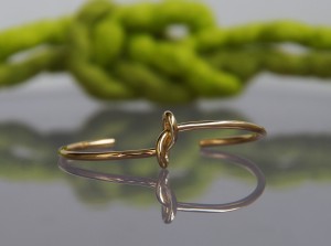 golden knot bracelet