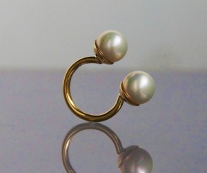 golden pearl ring